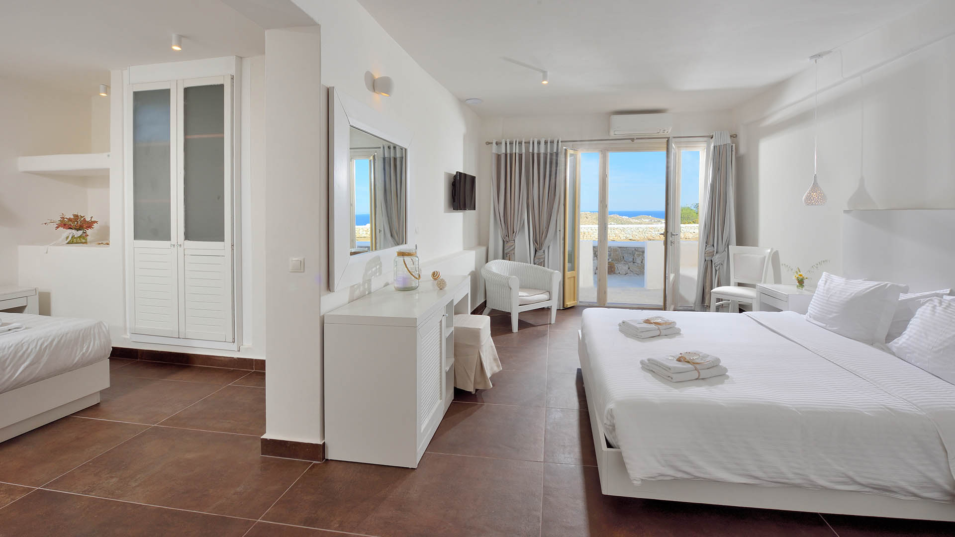 Jenny s Summer Houses – Family Rooms (13)