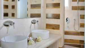 Jenny S Summer Houses – Triple Rooms (12)