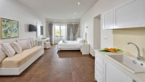 Jenny S Summer Houses – Triple Rooms (17)